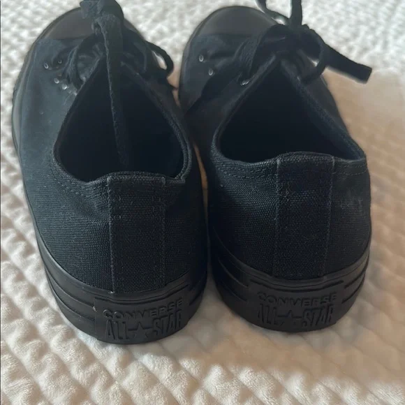 Converse Black Low-Top Sneakers Classic Design - Picture 4 of 6